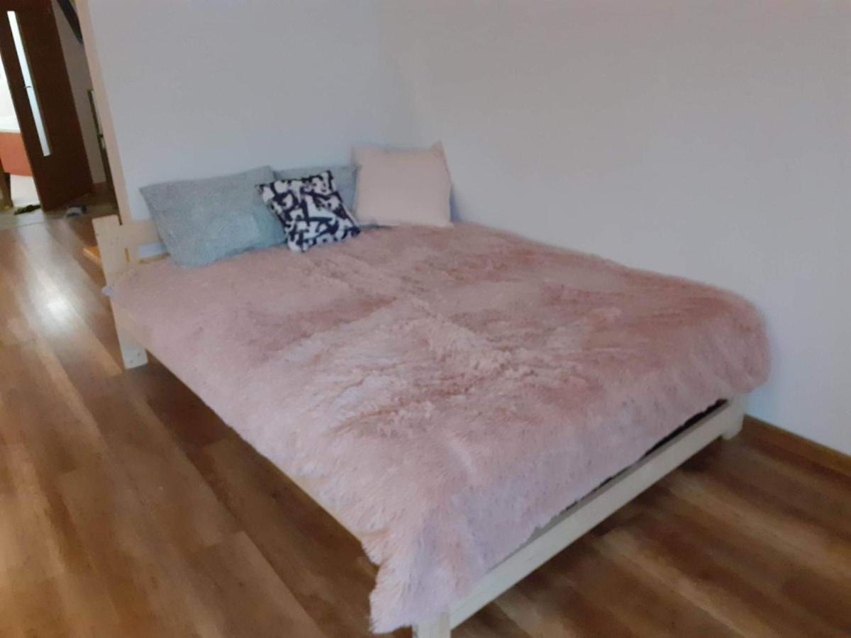 Apartament Na Rynku Chęciny Eksteriør bilde