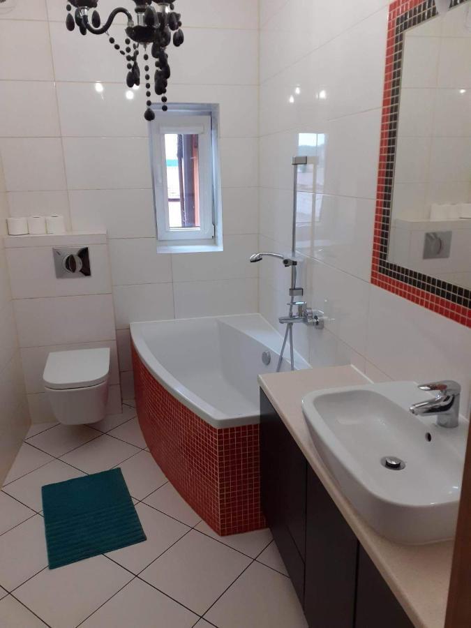 Apartament Na Rynku Chęciny Eksteriør bilde